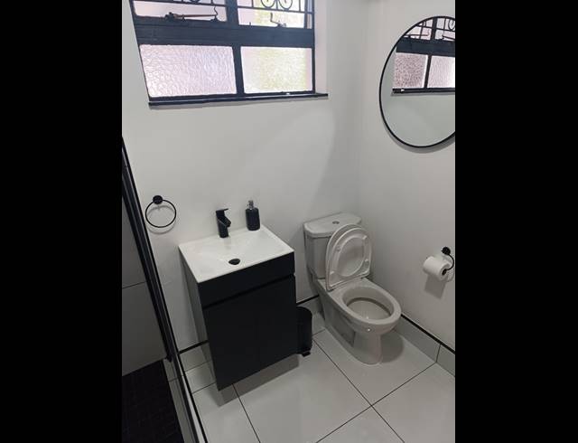 2 BEDROOM APARTMENT TO LET IN BULWER